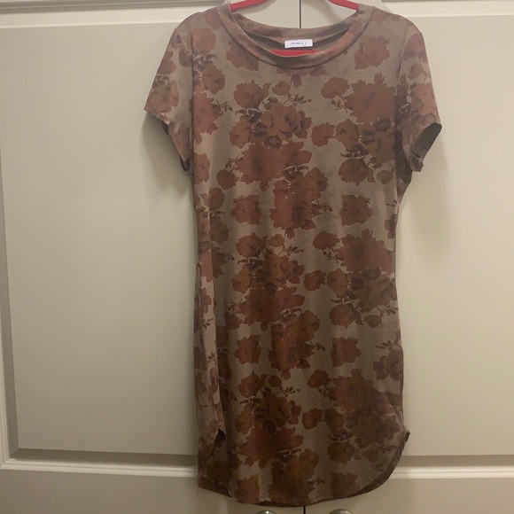 Unworn Suede-Like Floral Dress Size XL - Picture 1 of 8